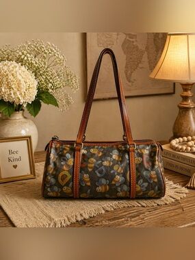 Dooney & Bourke Bee Bag